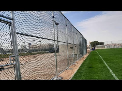 شبوك حديد في الرياض